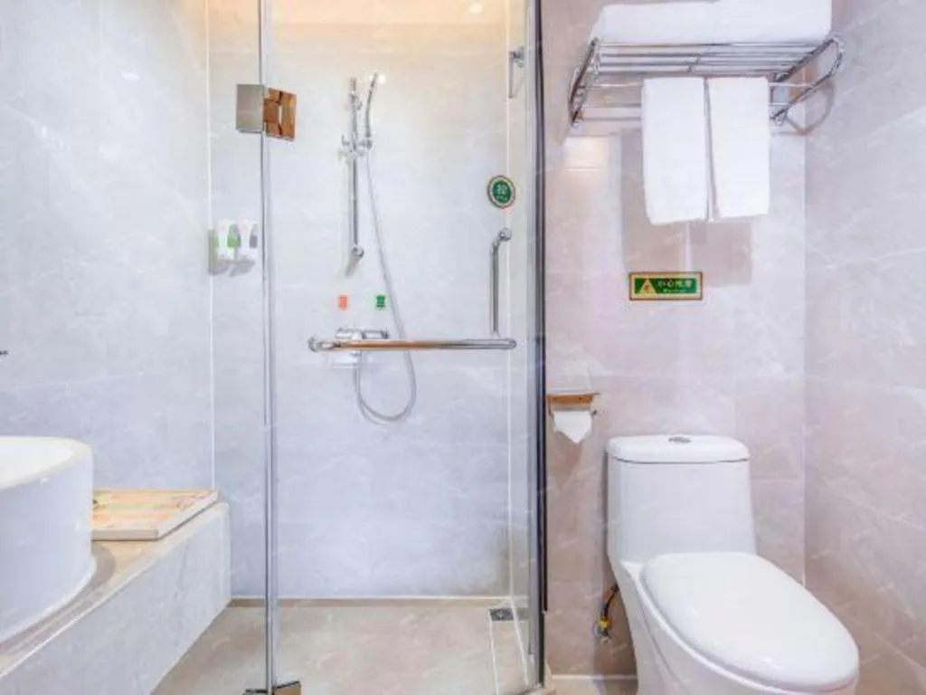 Vienna Hotel Shenzhen Guanlan Shanshuitianyuan Xintian