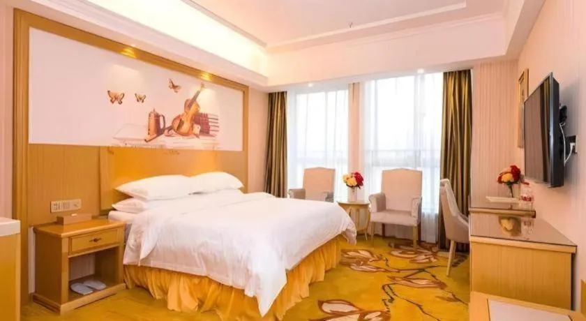 Bed in Vienna Hotel Wuhan Huazhong Normal University Huquan Metro Station