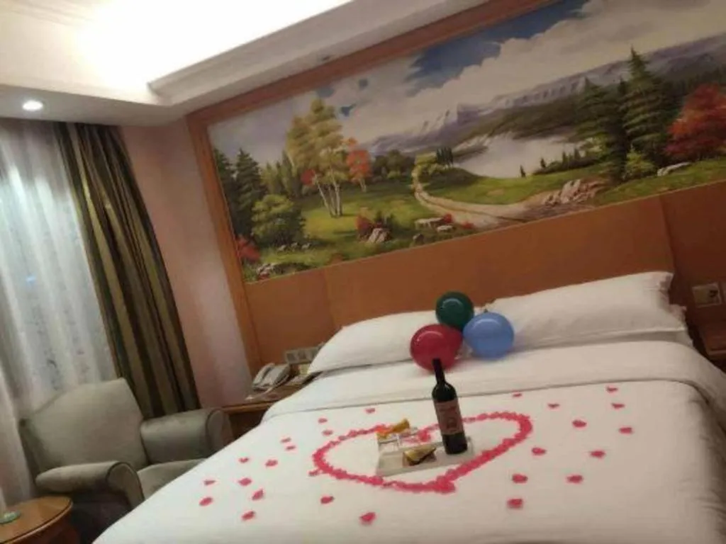 Bed in Vienna Hotel Zhejiang Ningbo Beilun In Time City