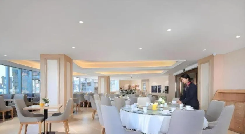 Vienna Hotel Kunming Baiyun Road Metro Station Jiang'an