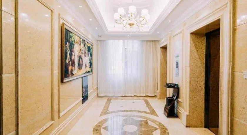 Bed in Vienna Hotel Xi'an Xijing Hospital Tonghuamen Metro Station