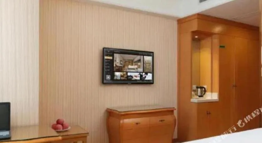 Vienna Hotel Xi'an Xijing Hospital Tonghuamen Metro Station