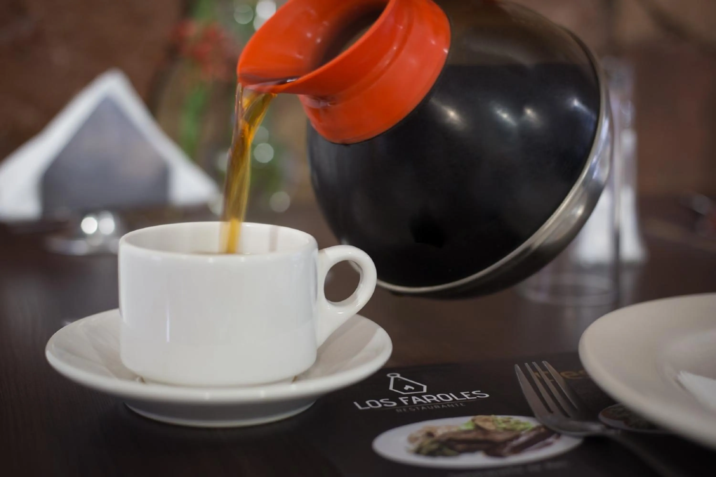 Restaurant/places to eat in Hotel La Riviera