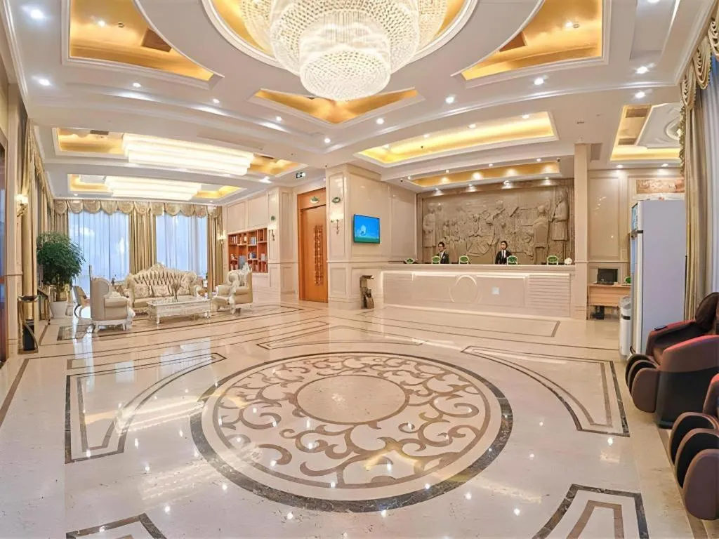 Vienna Hotel Suzhou Yangcheng Lake Fashion Stage