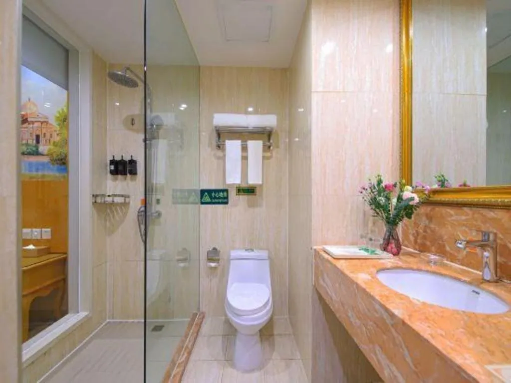 Vienna Hotel Suzhou Yangcheng Lake Fashion Stage