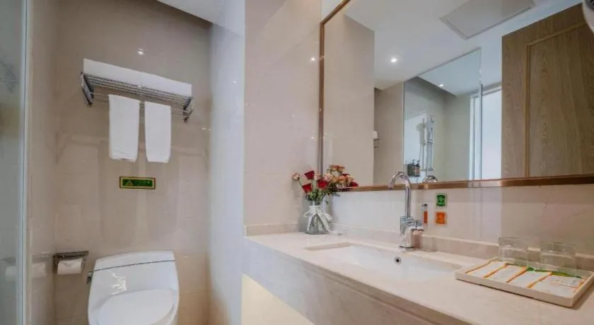 Vienna Hotel Shenzhen Pingshan Longtian Town