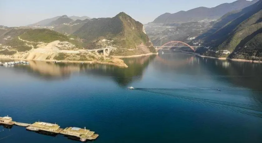 Vienna Hotel Chongqing Wushan Municipal Government