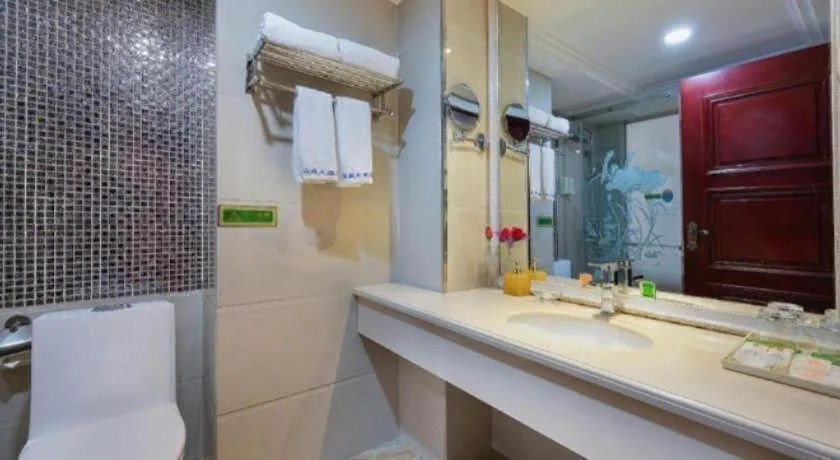 Vienna Hotel Guangdong Zhuhai Mingzhu Station Guozheng