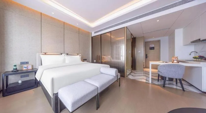 Bed in Shenzhen Cloud Park Manhattan Hotel