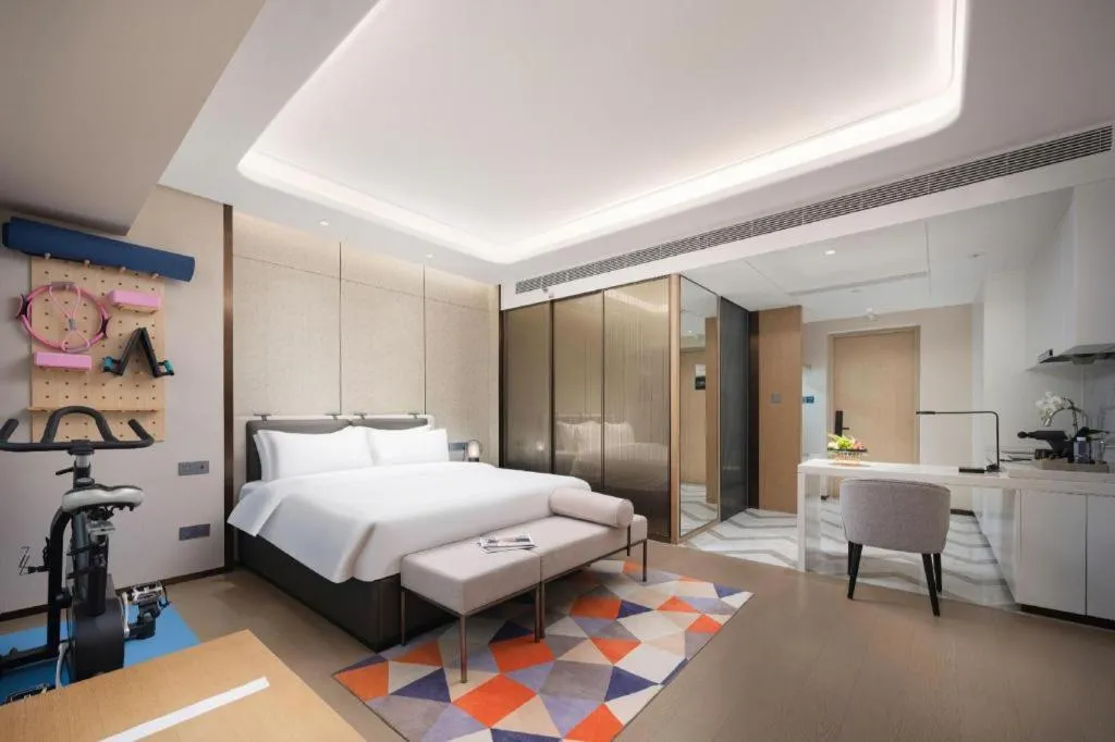 Bed in Shenzhen Cloud Park Manhattan Hotel