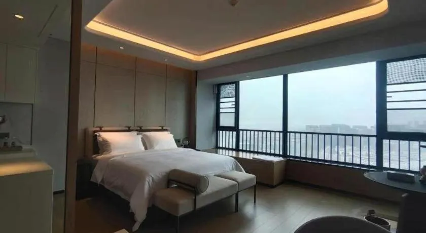 Bed in Shenzhen Cloud Park Manhattan Hotel