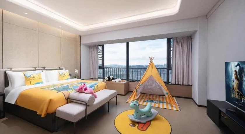 Bed in Shenzhen Cloud Park Manhattan Hotel