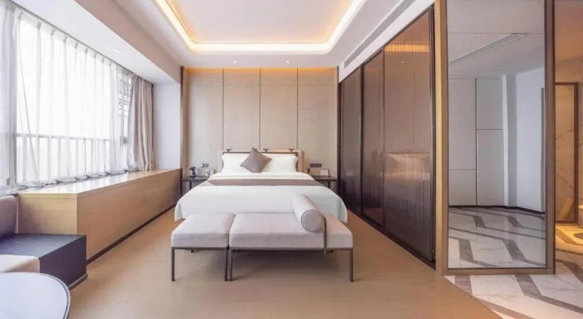 Bed in Shenzhen Cloud Park Manhattan Hotel