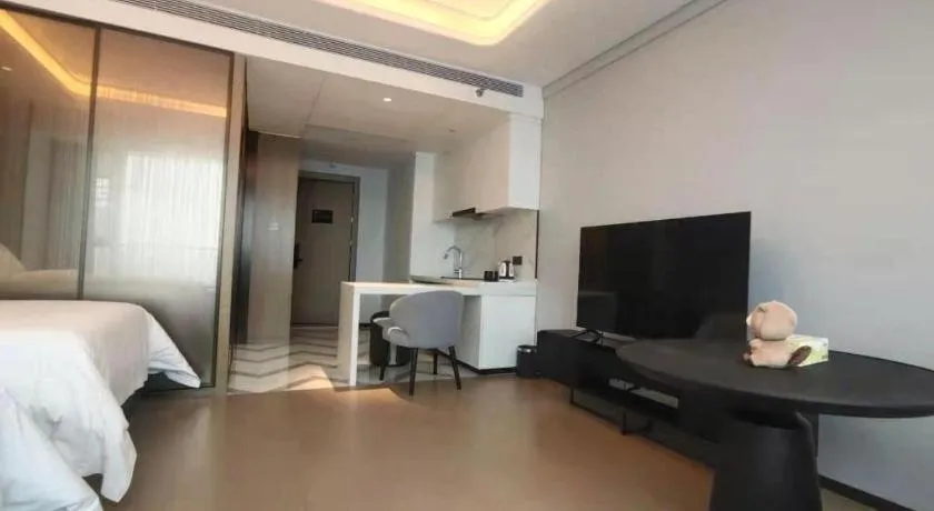 Bed in Shenzhen Cloud Park Manhattan Hotel