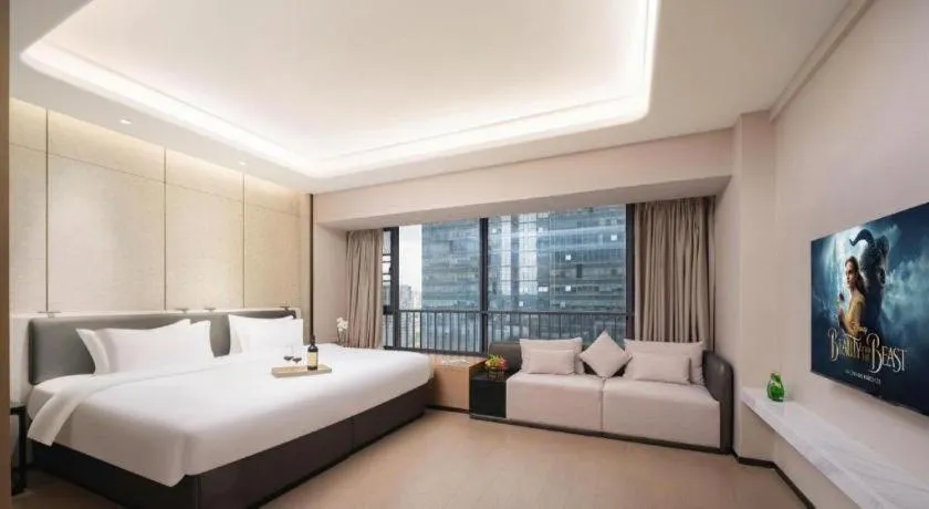 Bed in Shenzhen Cloud Park Manhattan Hotel