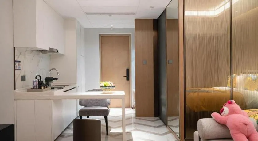 Bed in Shenzhen Cloud Park Manhattan Hotel