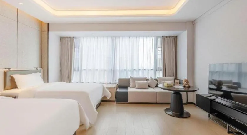 Bed in Shenzhen Cloud Park Manhattan Hotel