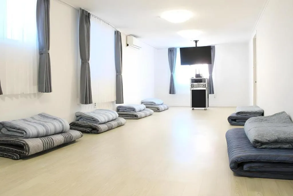 Bed in Seorak Mt., The East Sea and hot spring