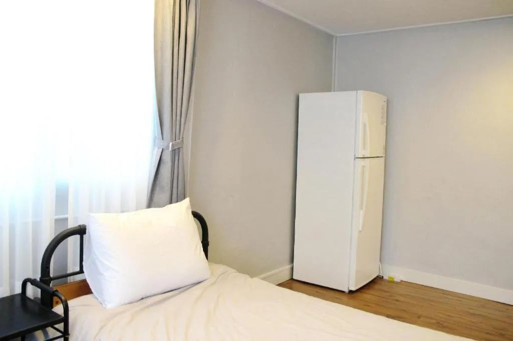 Bed in Seorak Mt., The East Sea and hot spring