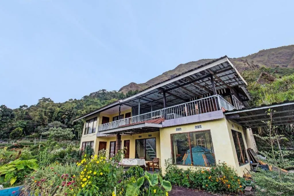 OYO 91744 Hotel Gemilang