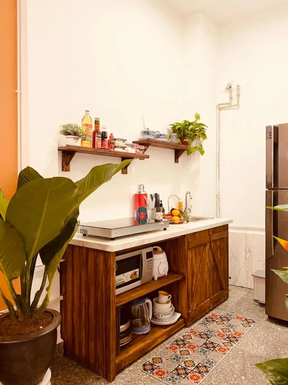 Kitchen or kitchenette in OH Trendy homes Hoan Kiem PNL1