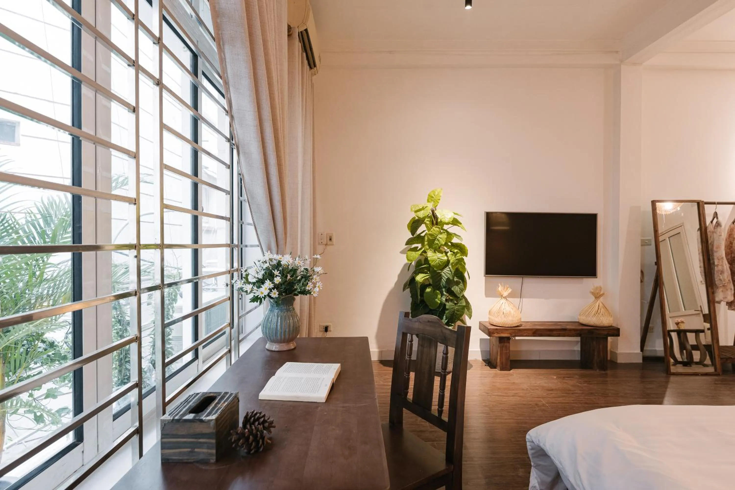 Bed in OH Trendy homes Hoan Kiem PNL1