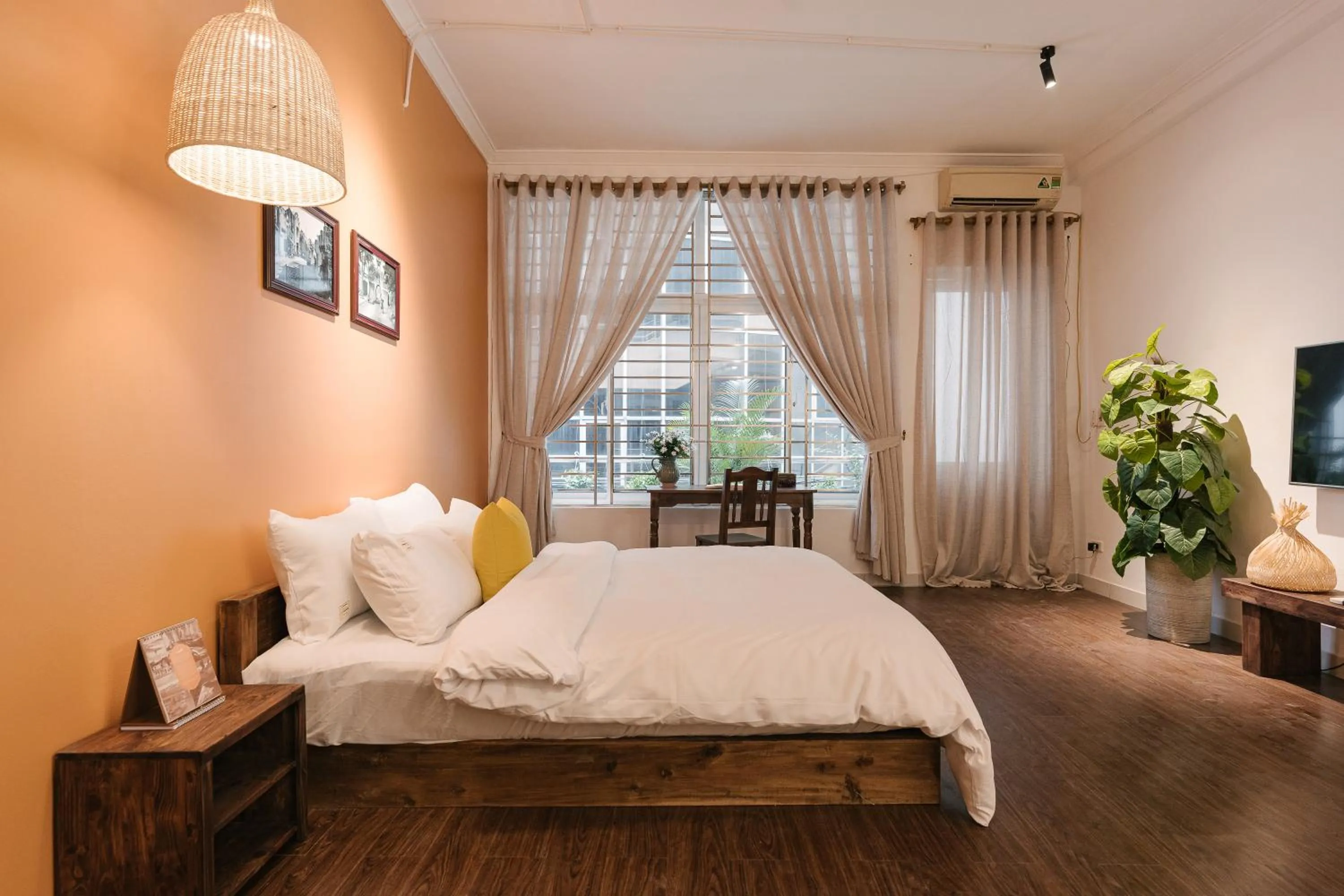 Bed in OH Trendy homes Hoan Kiem PNL1