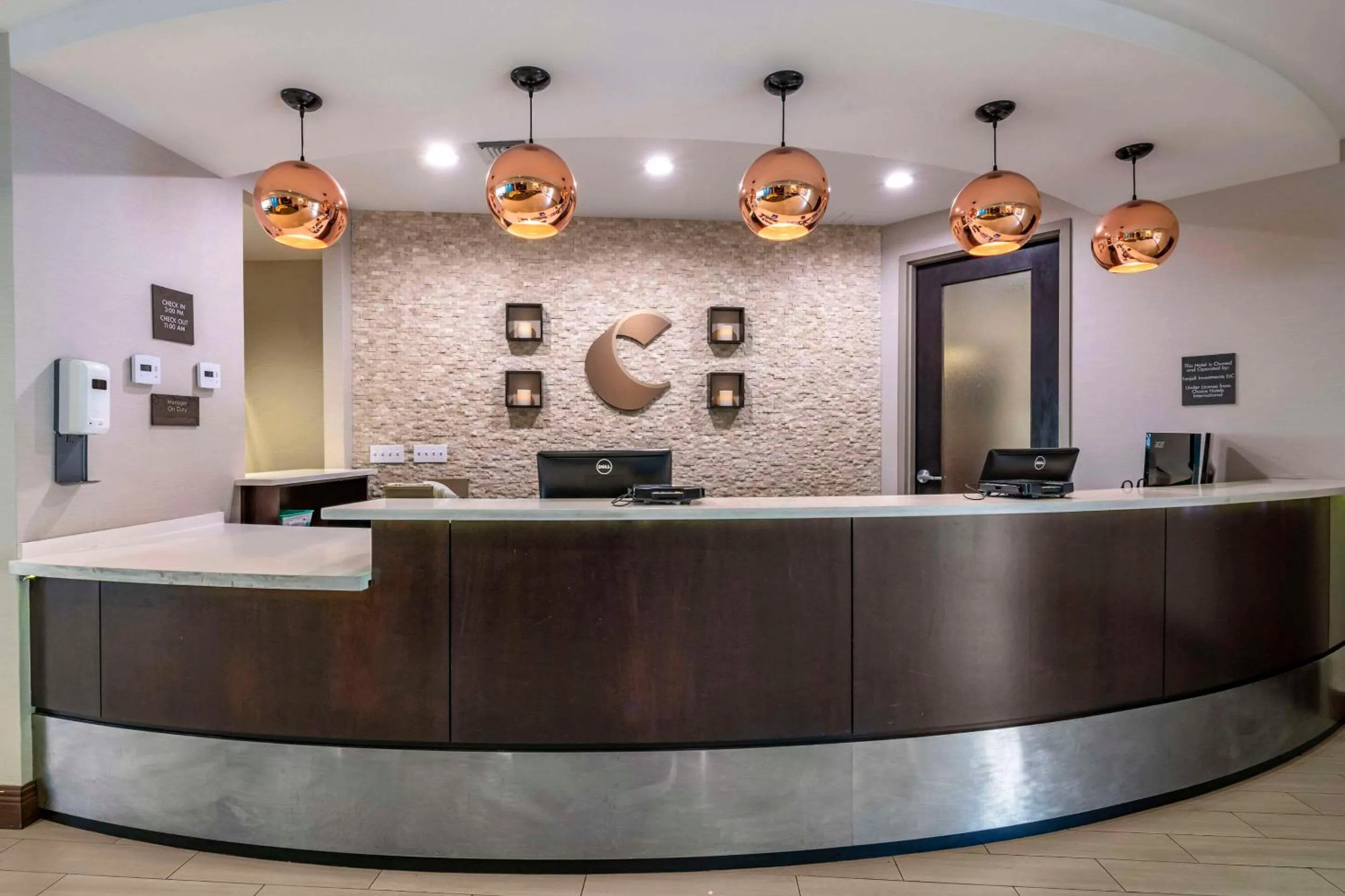 Lobby or reception in Comfort Suites Fort Lauderdale Airport South & Cruise Port