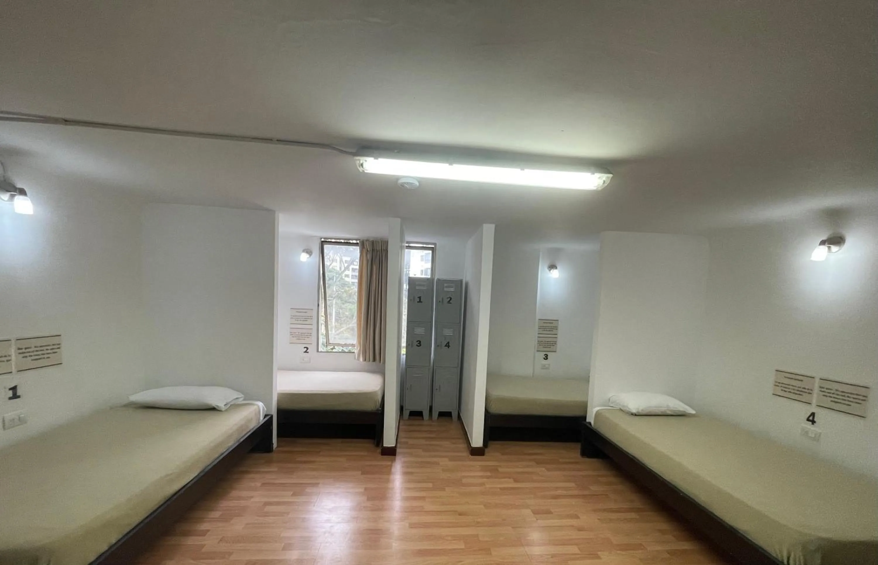 Bedroom, Bed in Hostal Lleras Calle 8