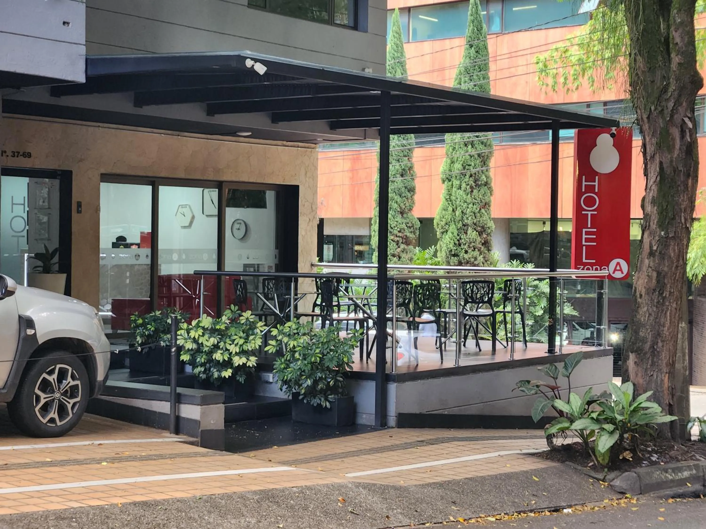 Property building in Hotel Zona A