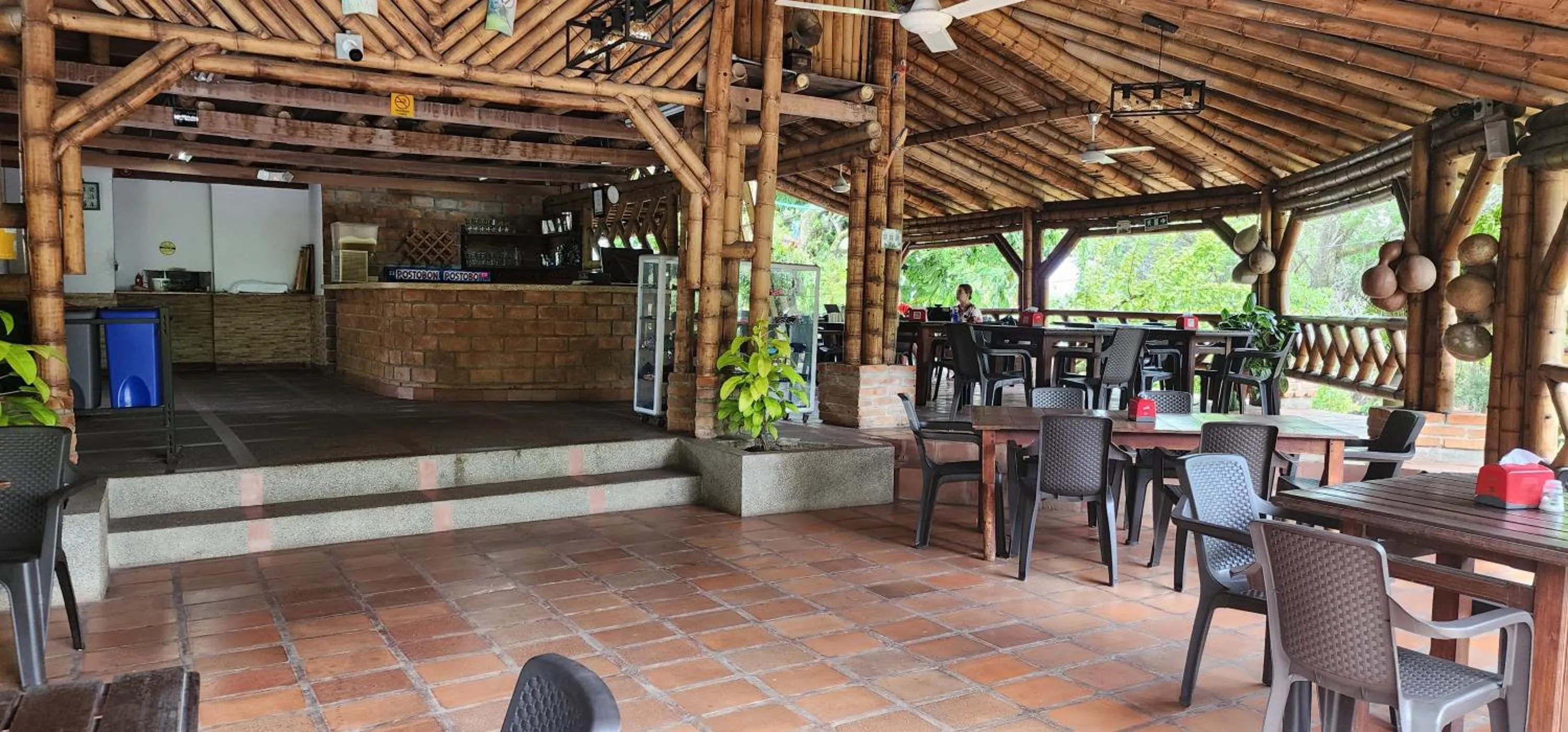 Restaurant/places to eat in Hotel Parador del Gitano