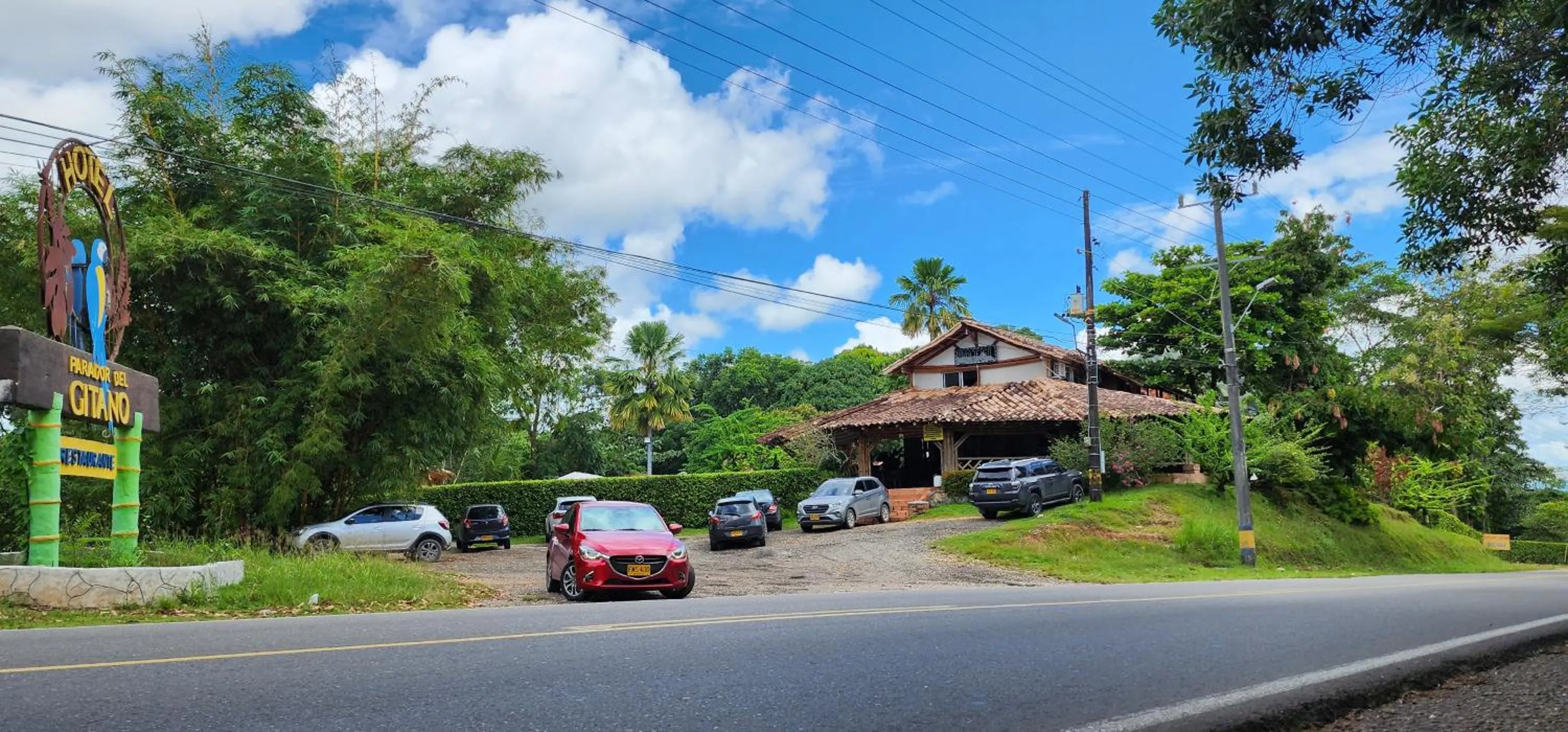 Parking in Hotel Parador del Gitano