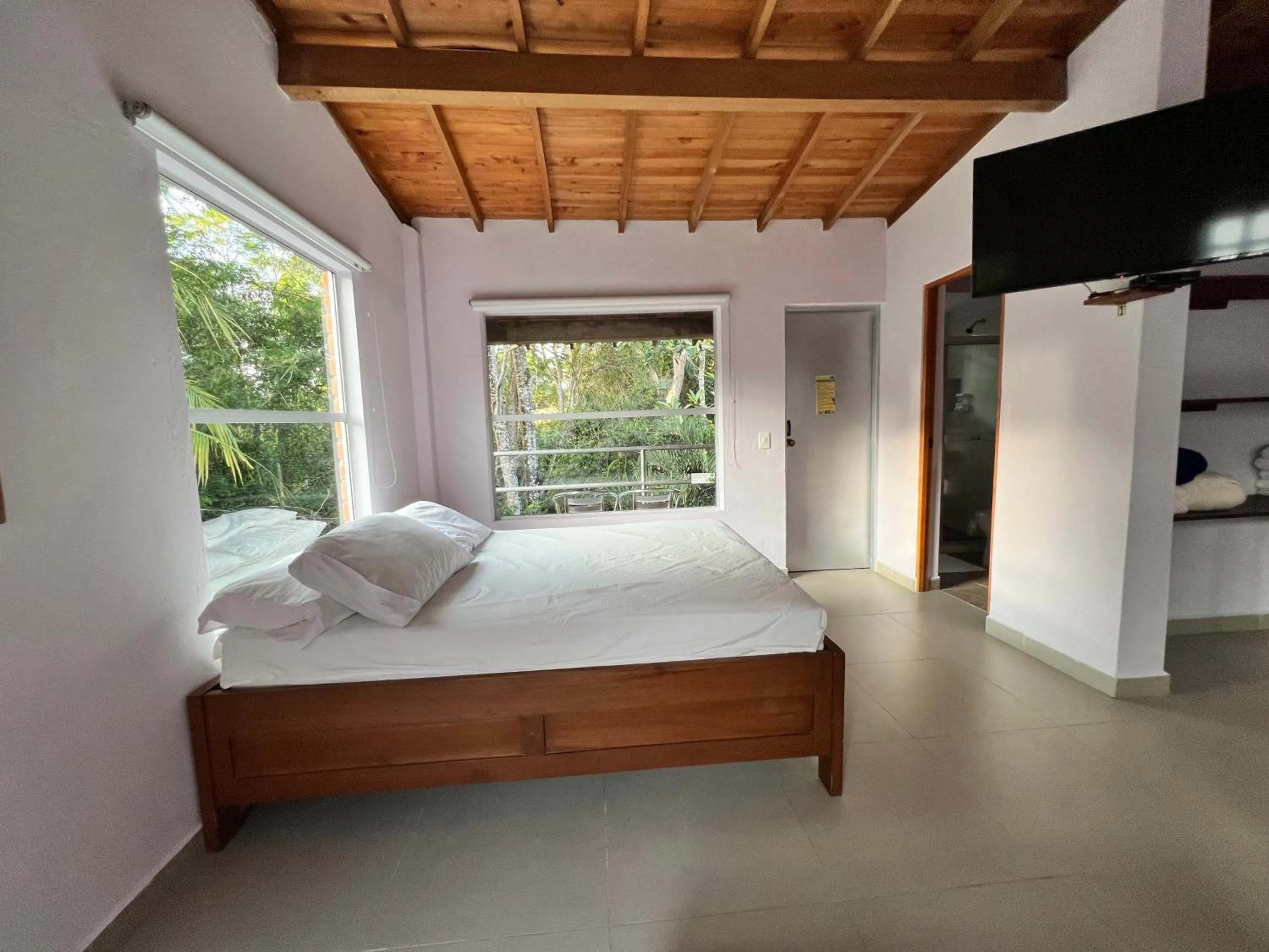 View (from property/room), Bed in Hotel Parador del Gitano