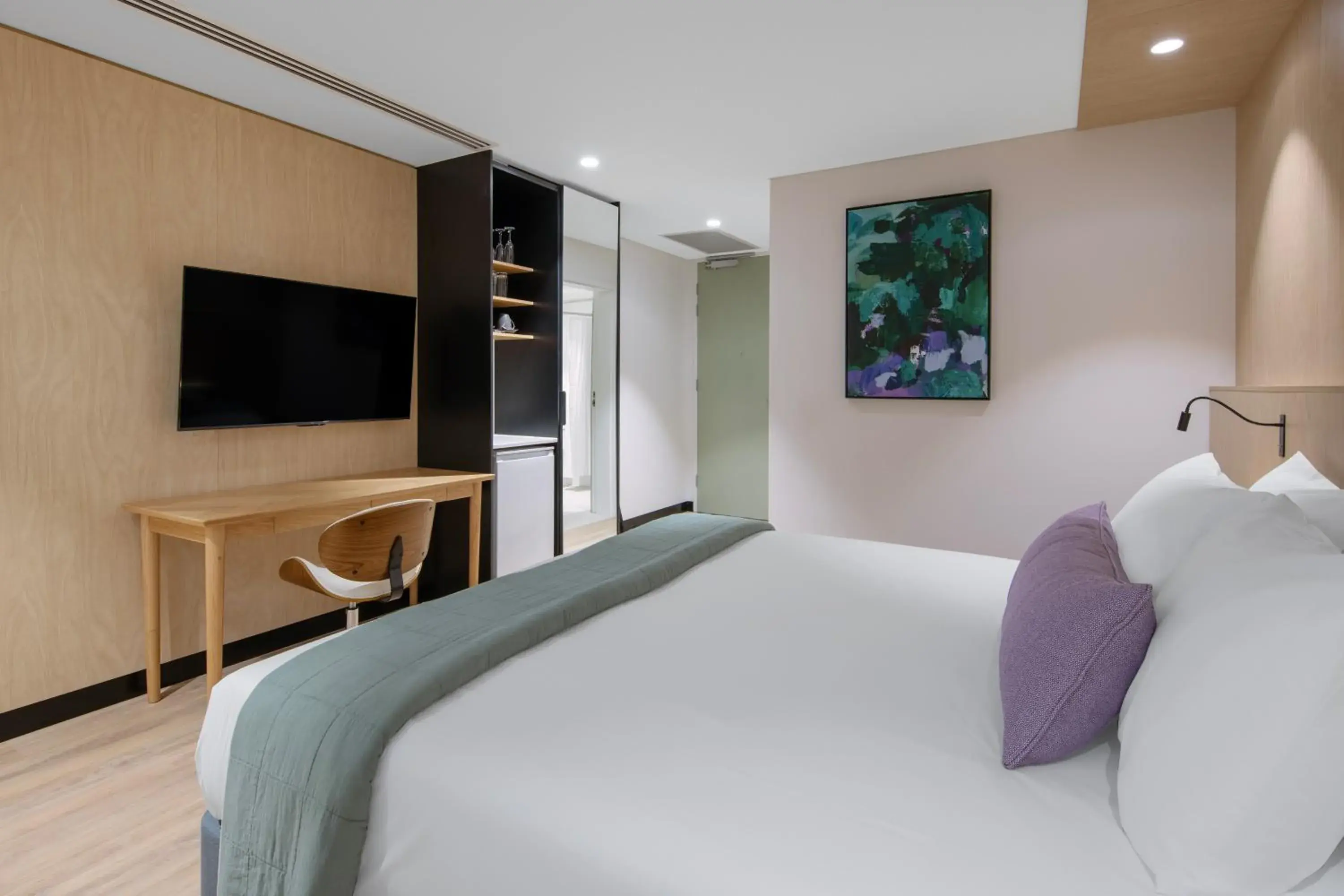 King Room - Disability Access in Haberfield Hotel King Room - Disability Access in Haberfield Hotel