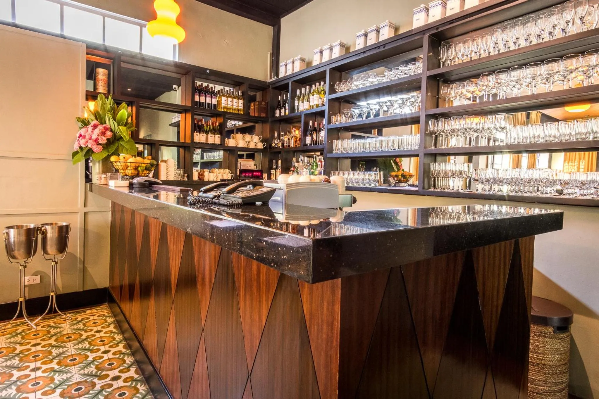 Restaurant/places to eat in The Henry Hotel Manila