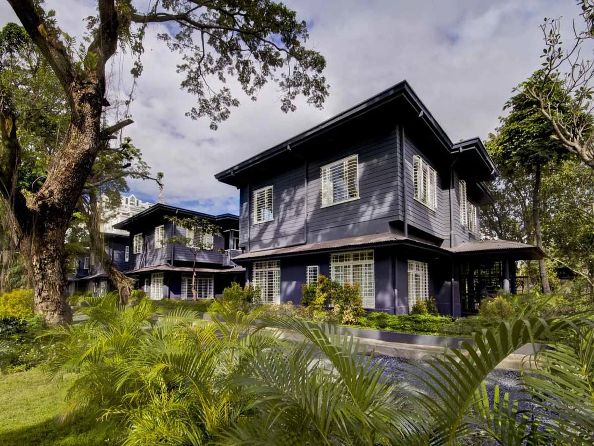 Property building in The Henry Hotel Manila