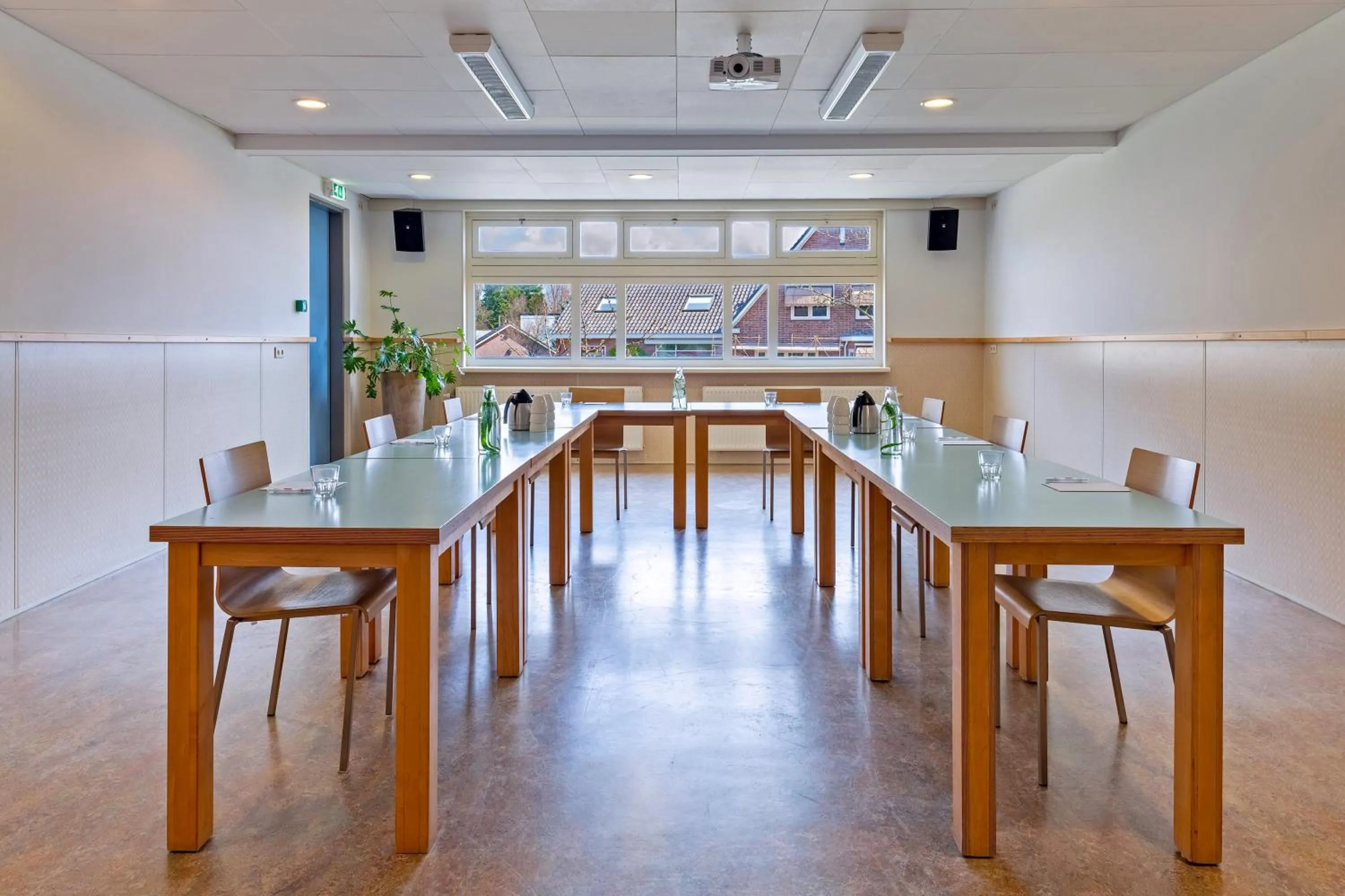 Meeting/conference room in Stayokay Hostel Noordwijk