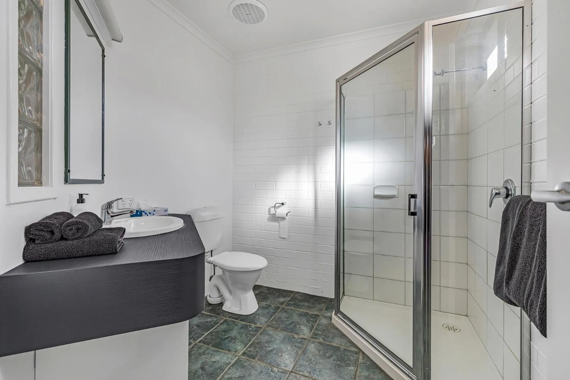 Shower in Rochester Motel