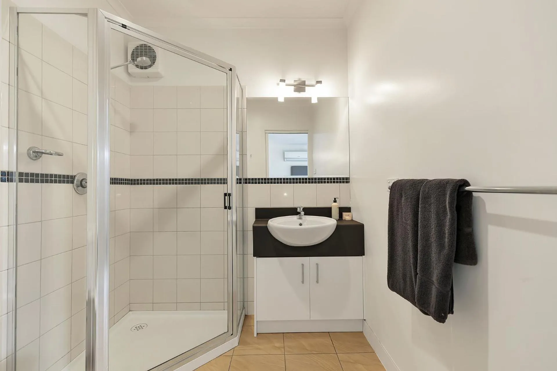 Shower in Rochester Motel