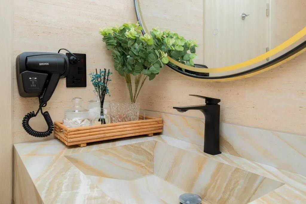 Bathroom in Dubai Marina - 1BHK Apartment