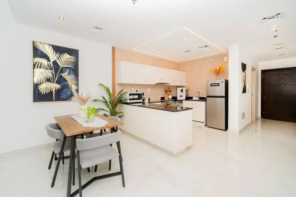 Kitchen or kitchenette in Dubai Marina - 1BHK Apartment