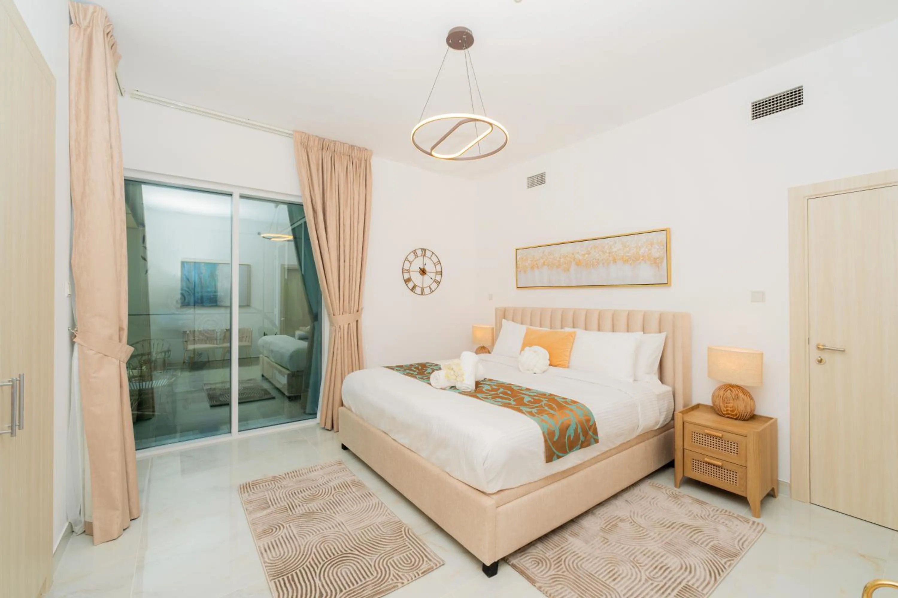 Photo of the whole room, Bed in Dubai Marina - 1BHK Apartment