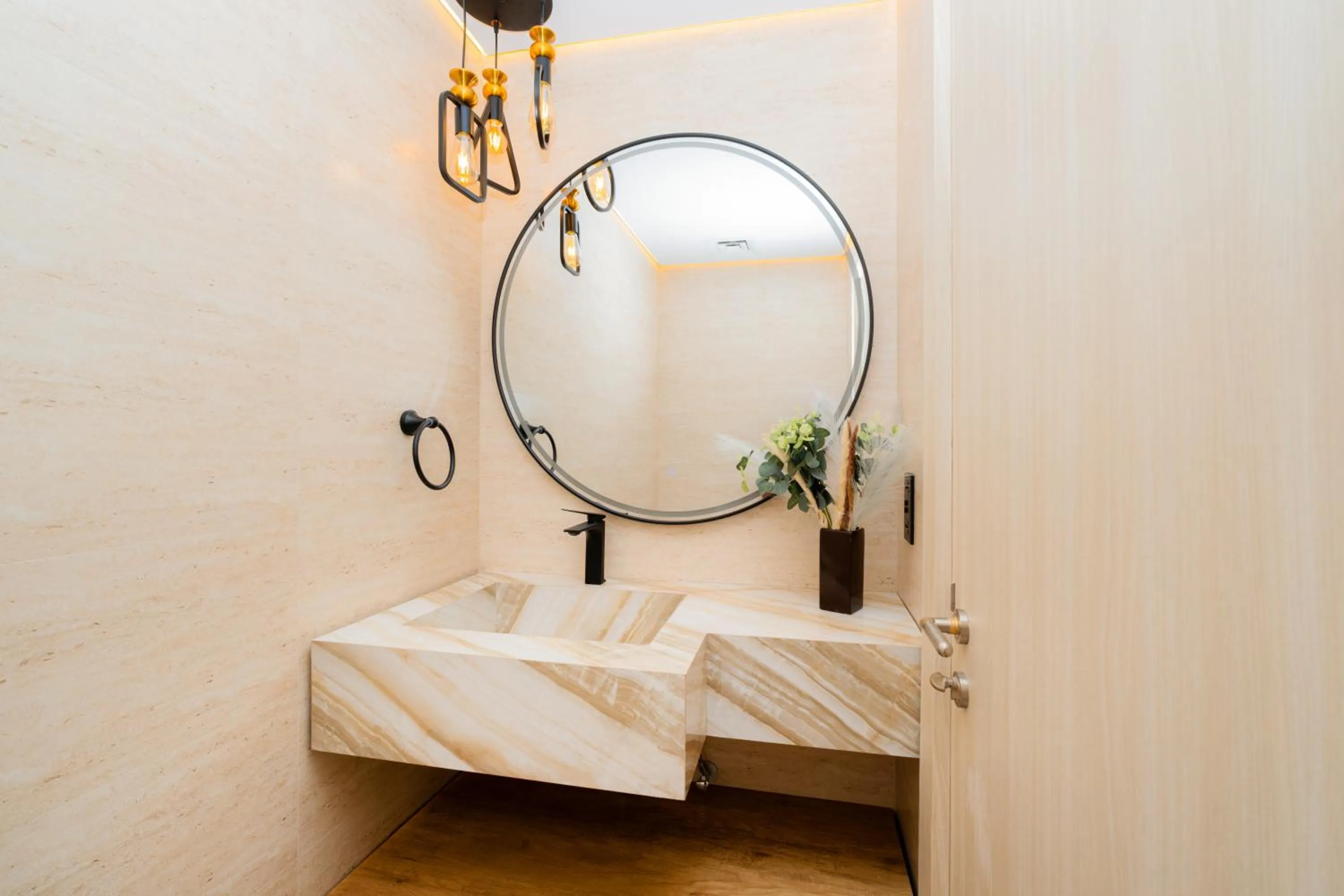 Bathroom in Dubai Marina - 1BHK Apartment