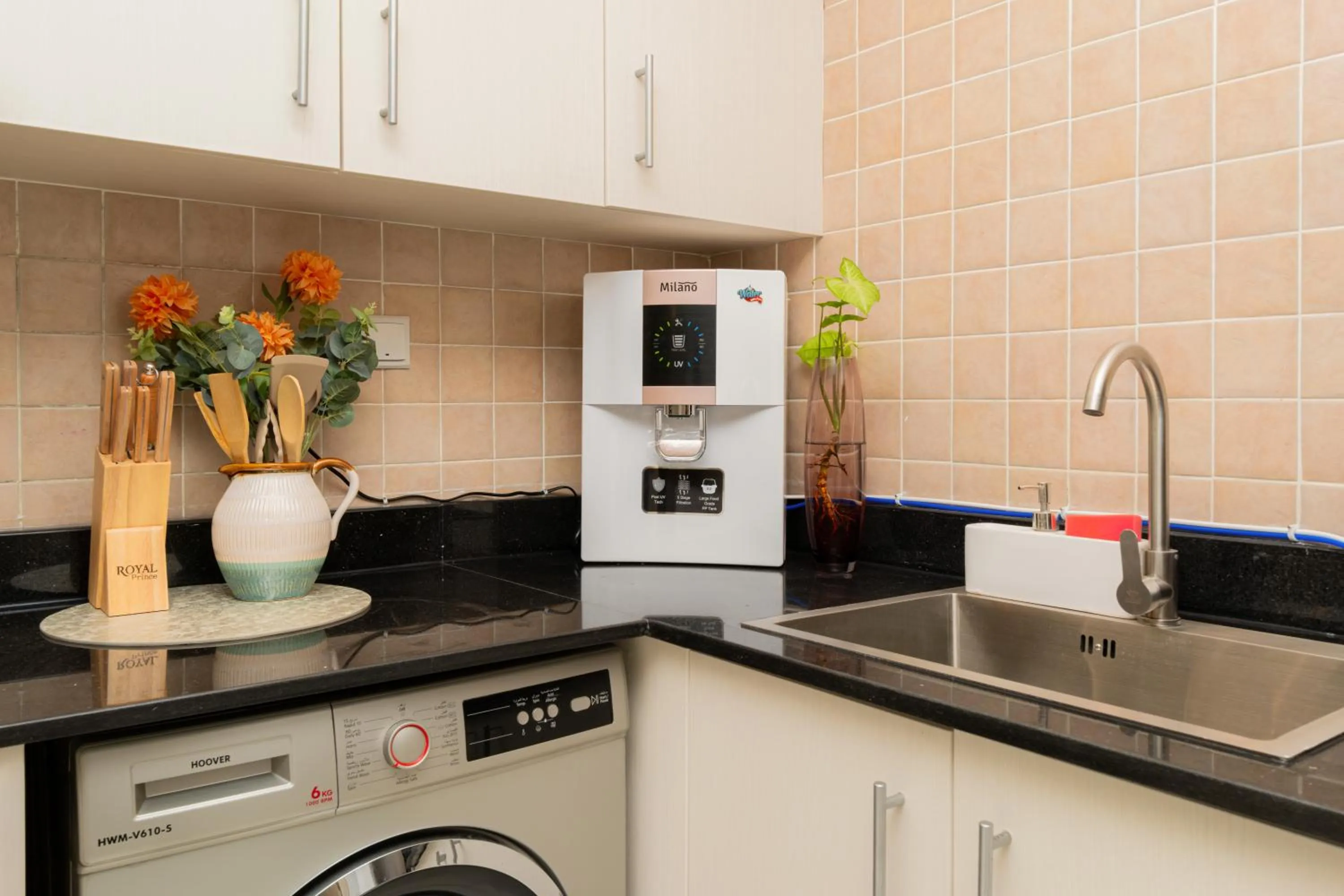 Coffee/tea facilities in Dubai Marina - 1BHK Apartment