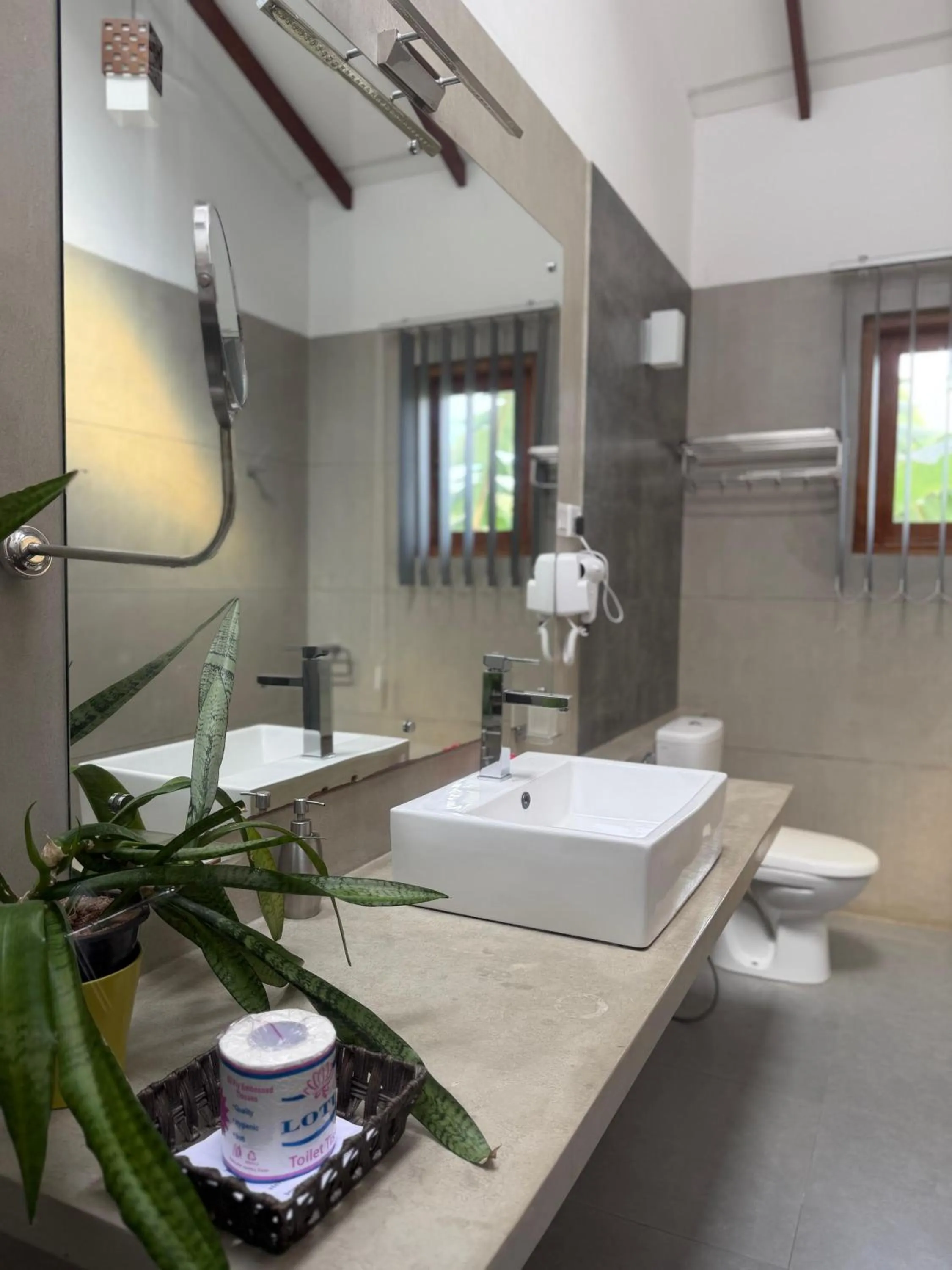 Bathroom in Hotel Heladiv