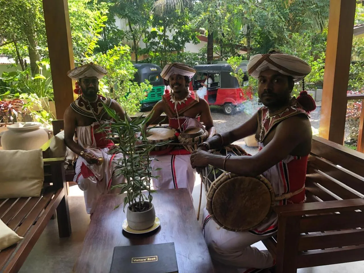 People in Hotel Heladiv