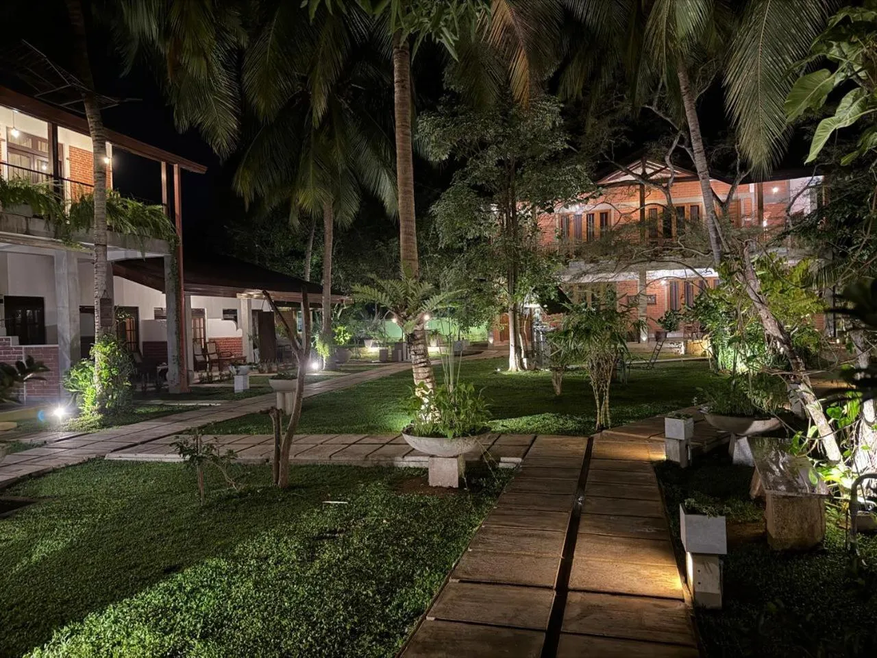 Night in Hotel Heladiv