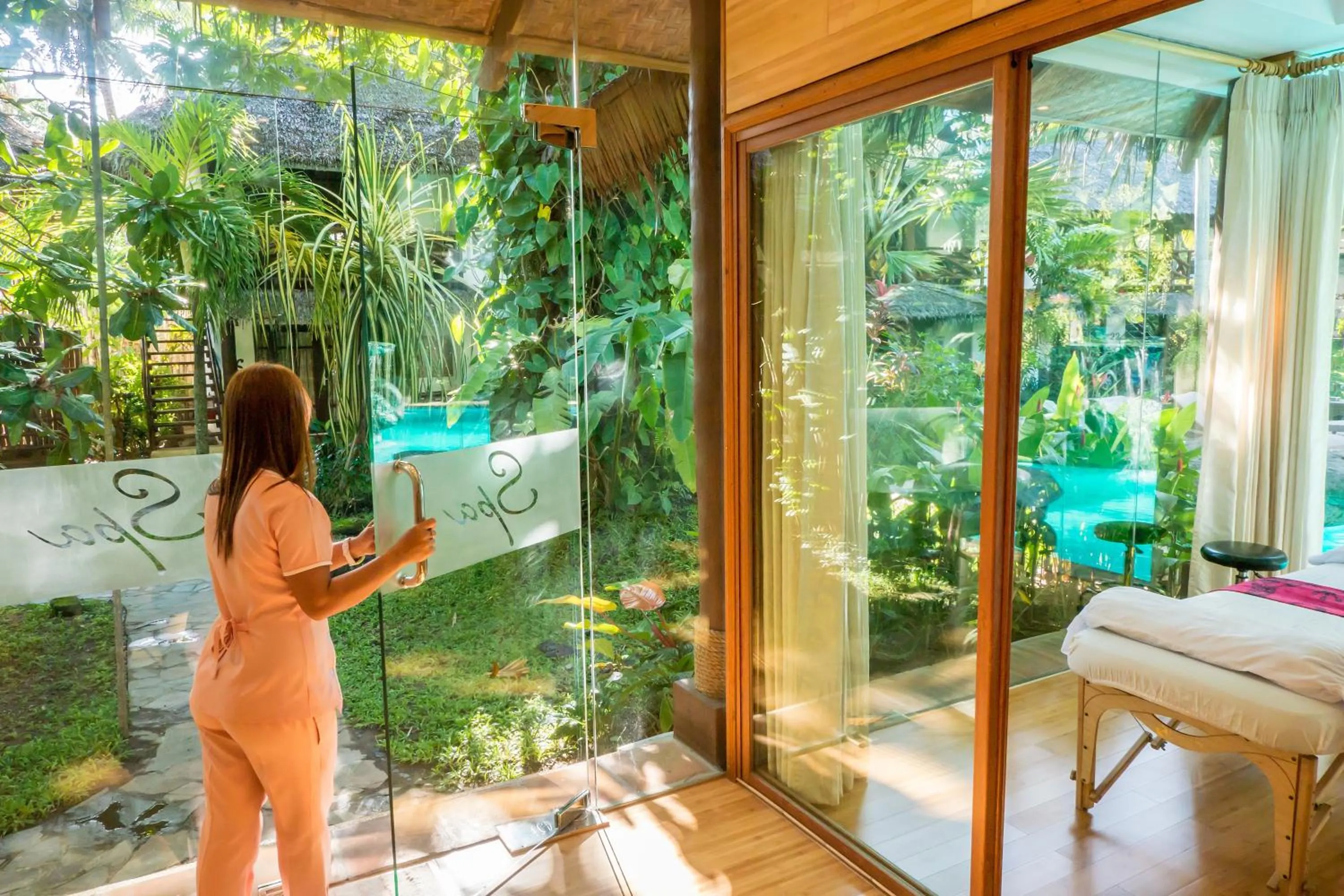 Massage in Atlantis Dive Resort Dumaguete