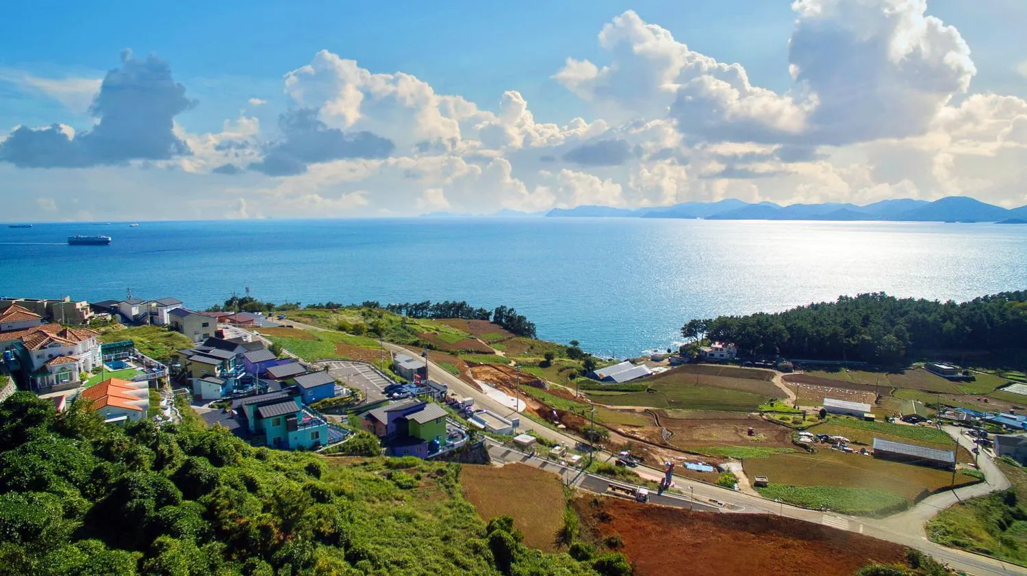 Property building in 13 Ohoo