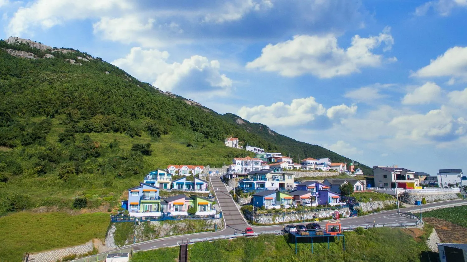 Property building in 13 Ohoo